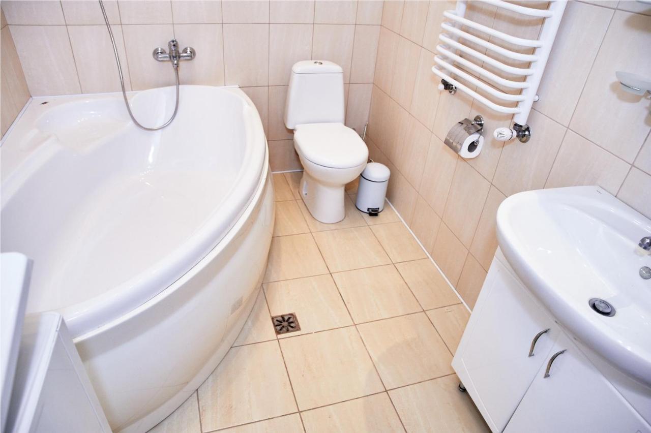 לבוב Designer Apartment In The Center מראה חיצוני תמונה