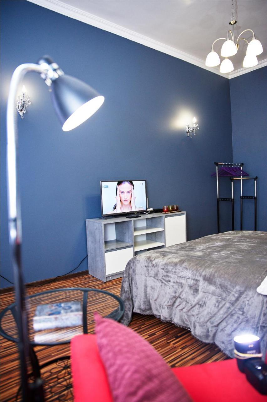 לבוב Designer Apartment In The Center מראה חיצוני תמונה